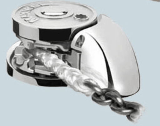 Auto Anchor Winch Windlass Maxwell RC12-12 showcasing the stylish design with rope and chain.