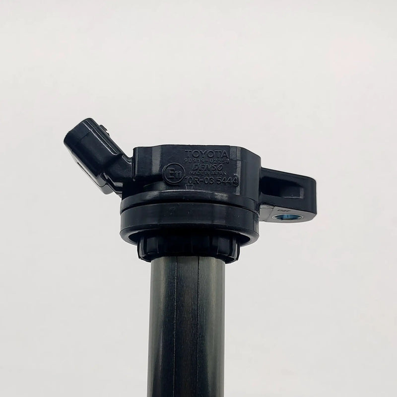 TOYOTA Ignition coil For Toyota Corolla Prius CT200h 90919-02258 90919-02252 by JBH AUTO PARTS