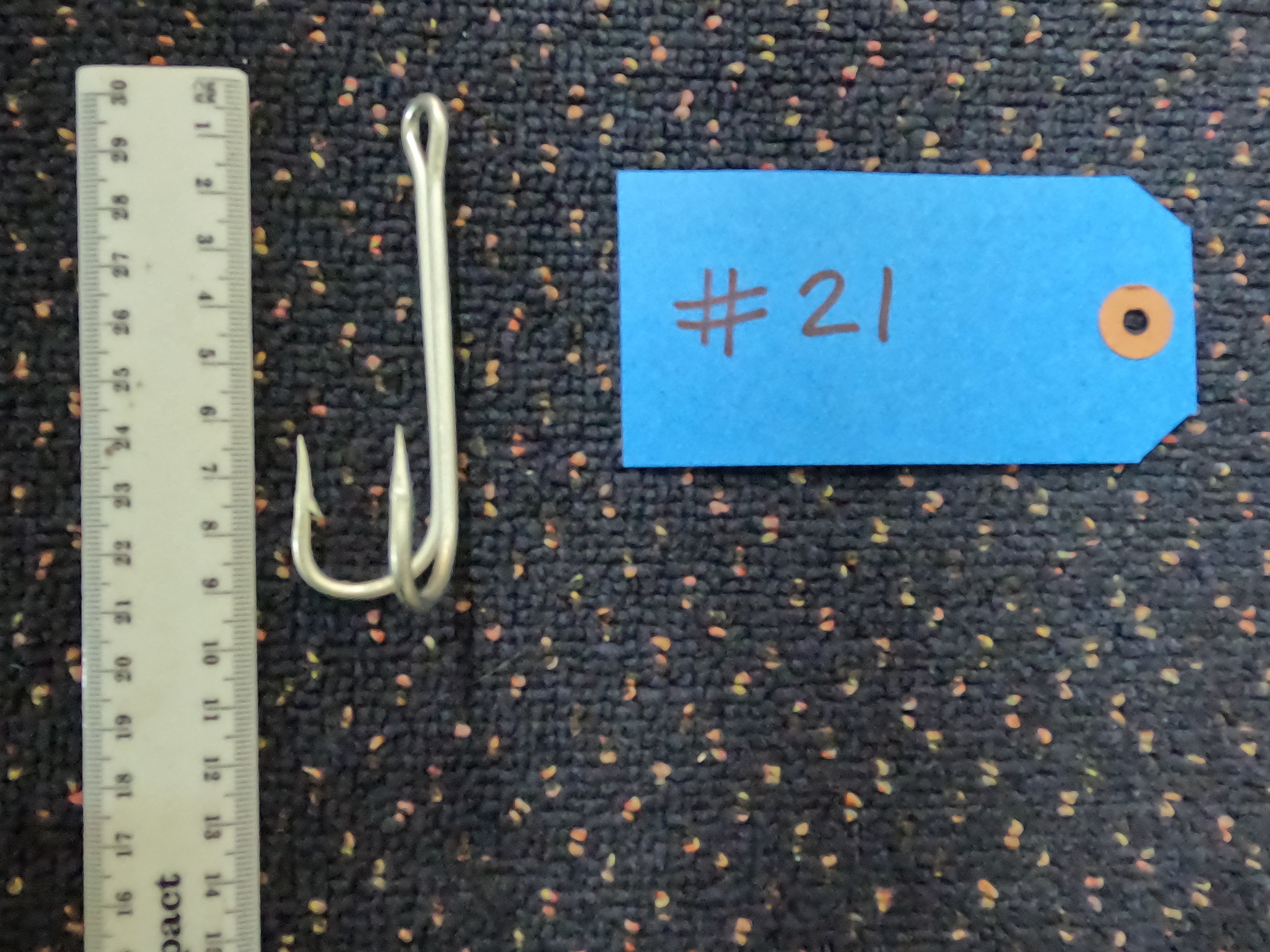 MUSTAD HOOKS No.21 Double Tuna Trolling Hook - 1 piece