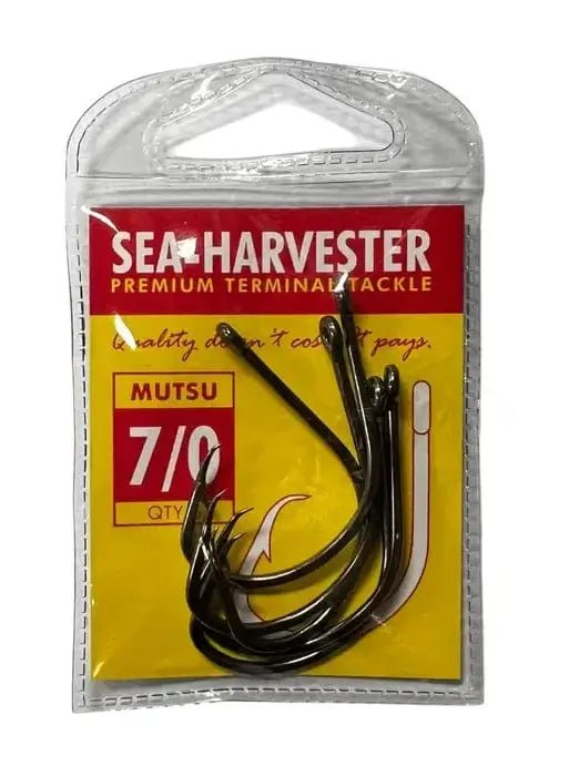Mutsu Hook 7/0 Pkt 5 in packaging, featuring premium quality self-setting hooks for fishing.