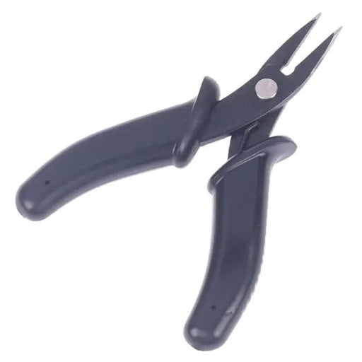 Needle Nose Pliers by 9eight5