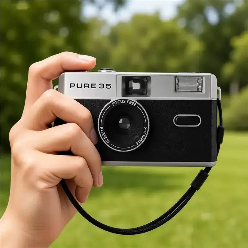 Habicare Reusable Retro Film Camera with Flash Reusable Retro Film Camera with Flash