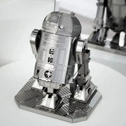 R2D2 by 9eight5