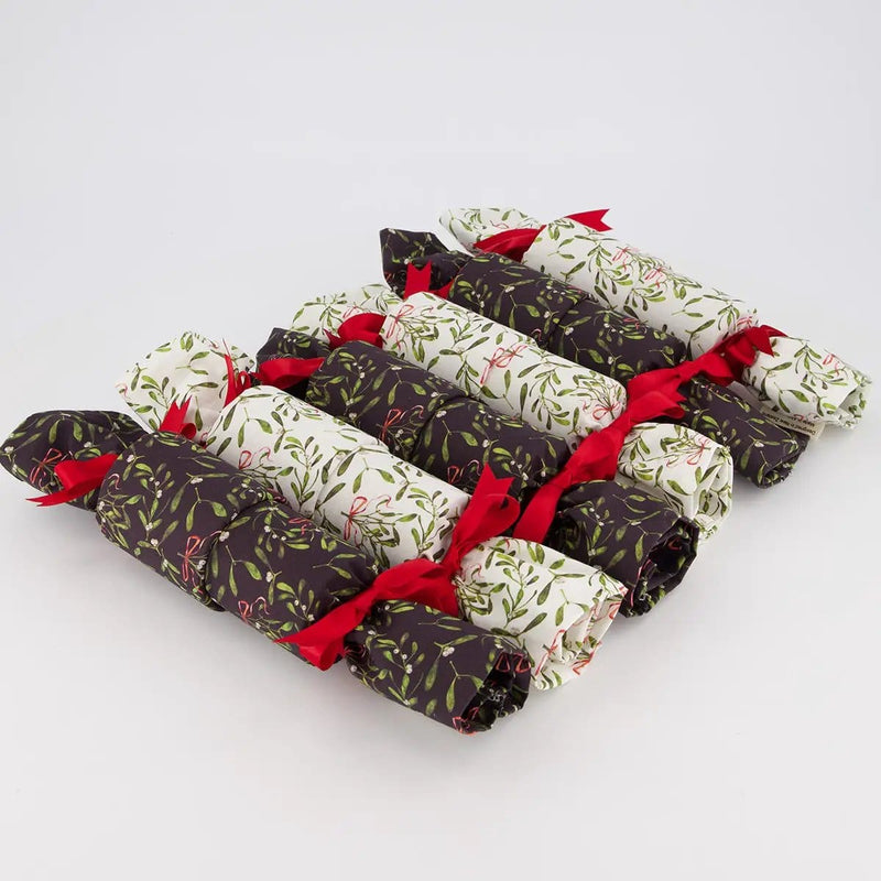 Waste Free Celebrations Christmas Crackers Mistletoe (6 Reusable Crackers) Mistletoe (6 Reusable Crackers)
