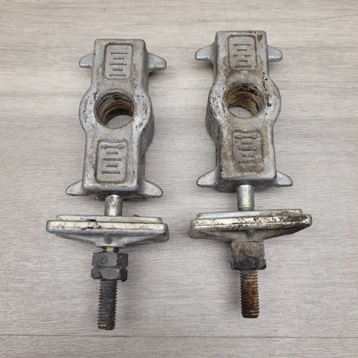 VF500C Magna Axle adjusters by Motor Morgue