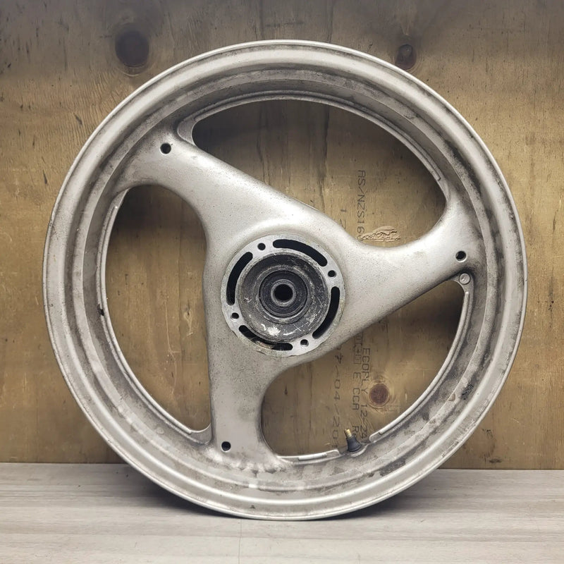 GSF250 Bandit (GJ74A) Rear rim by Motor Morgue