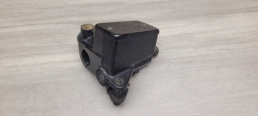 GSF250V Front brake master cylinder by Motor Morgue
