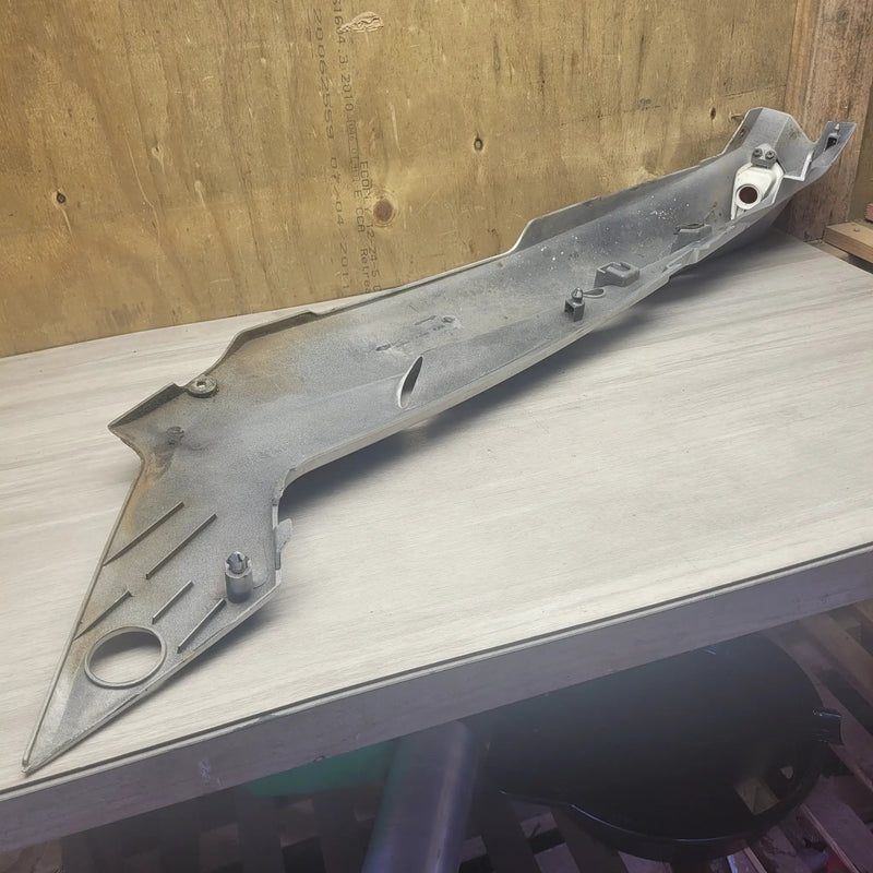 ZZR250 Left tail fairing by Motor Morgue