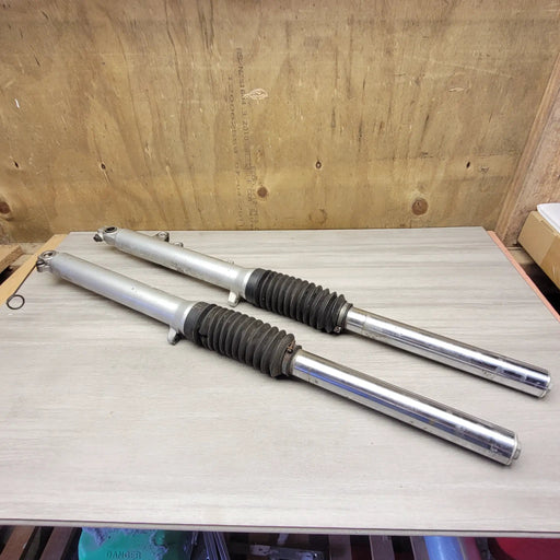 GSX250 Invader forks by Motor Morgue