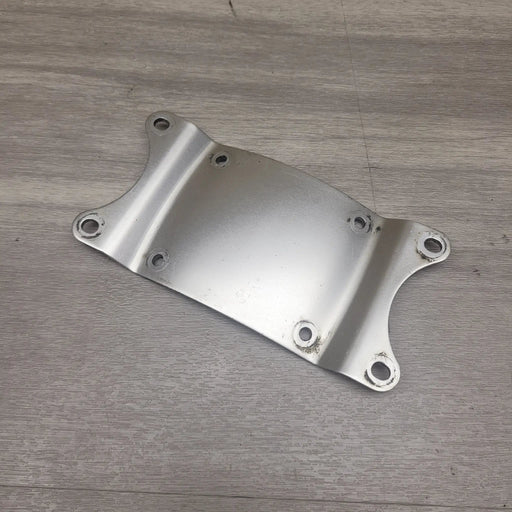 GSF250 Bandit (GJ74A) Front mudguard bracket by Motor Morgue