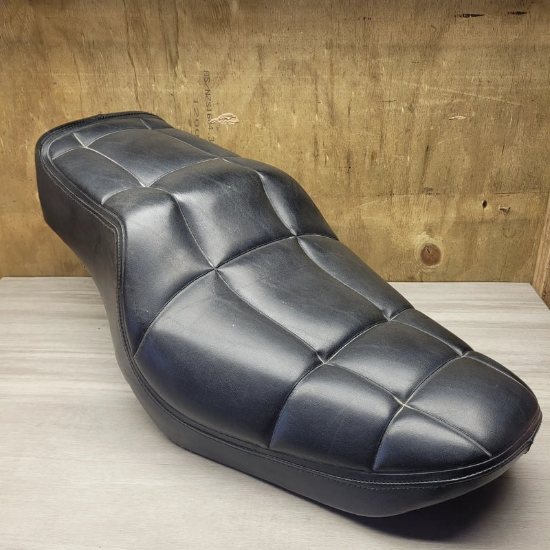 VF500C Magna Seat by Motor Morgue
