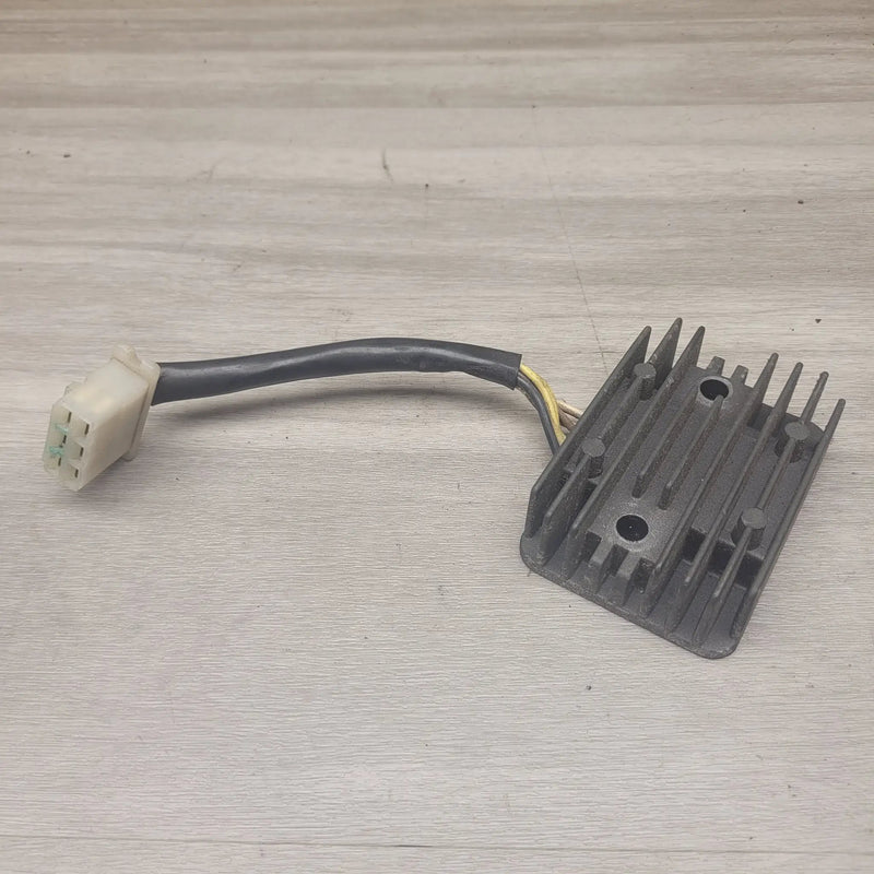 ZZR250 Regulator rectifier by Motor Morgue