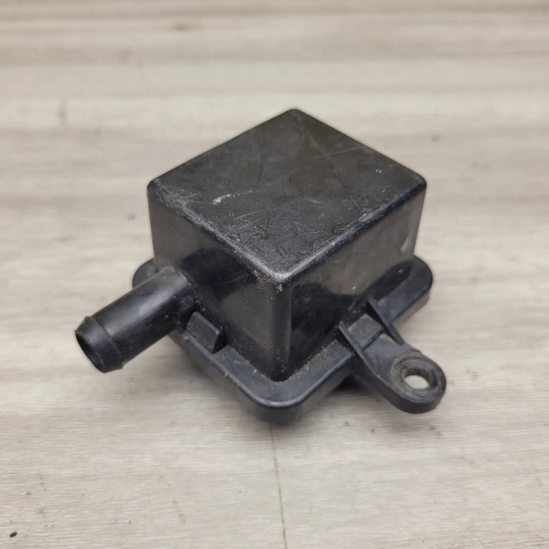 GSF250 Bandit (GJ74A) breather box by Motor Morgue