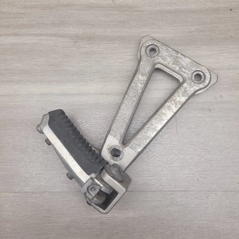 GSF250 Bandit (GJ74A) Rear right footpeg and mount by Motor Morgue