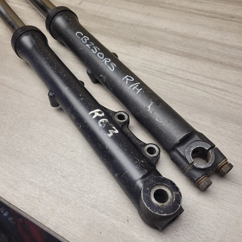CB250RS Forks by Motor Morgue