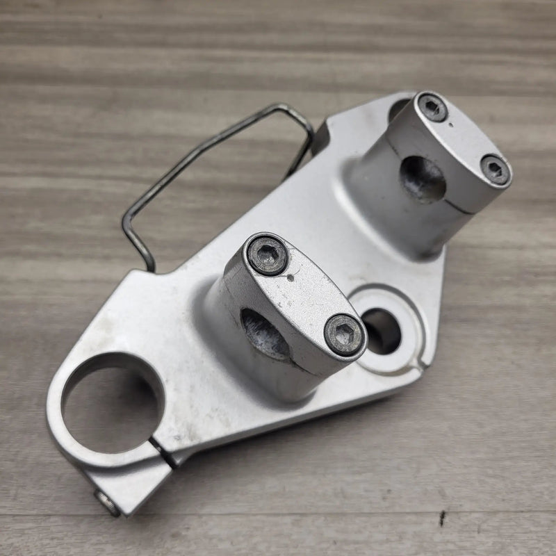 VL250 Intruder Top Clamp by Motor Morgue