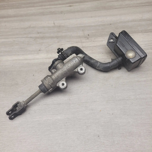 GSF250 Bandit (GJ74A) Rear brake reservoir and master cylinder by Motor Morgue