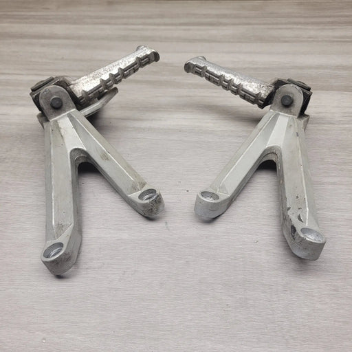 GT250 Comet passenger peg hangers and pegs by Motor Morgue
