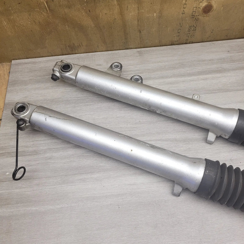 GSX250 Invader forks by Motor Morgue