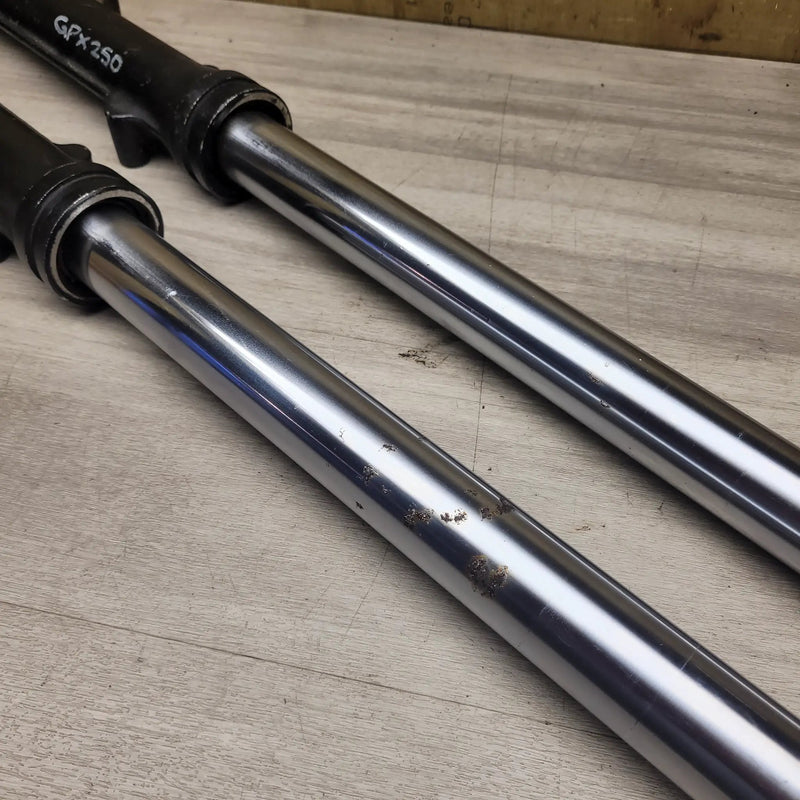 GPX250 Forks by Motor Morgue