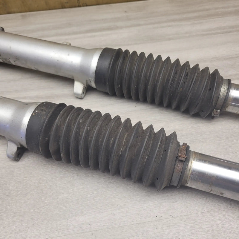 GSX250 Invader forks by Motor Morgue