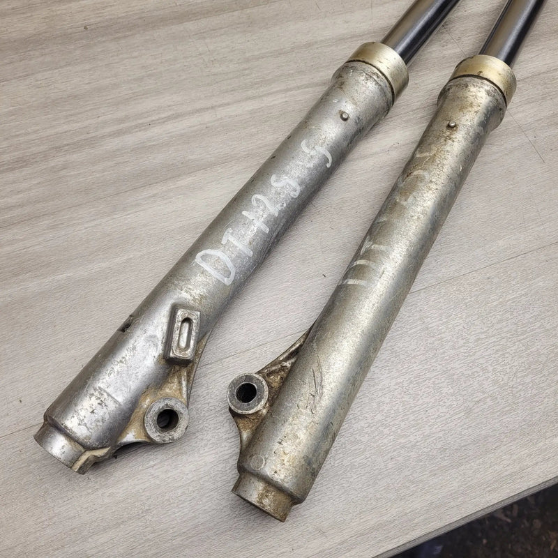 DT125G Forks by Motor Morgue