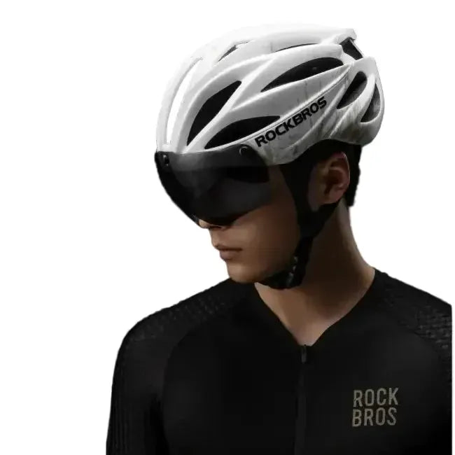 Habicare Adjustable Cycling Helmet 58–62cm with Integrated Magnetic Goggles Adjustable Cycling Helmet 58–62cm with Integrated Magnetic Goggles