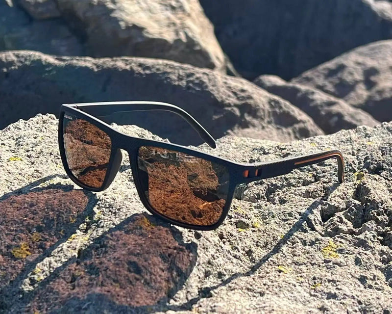 LEO/Brown Brown by URBA VISTA