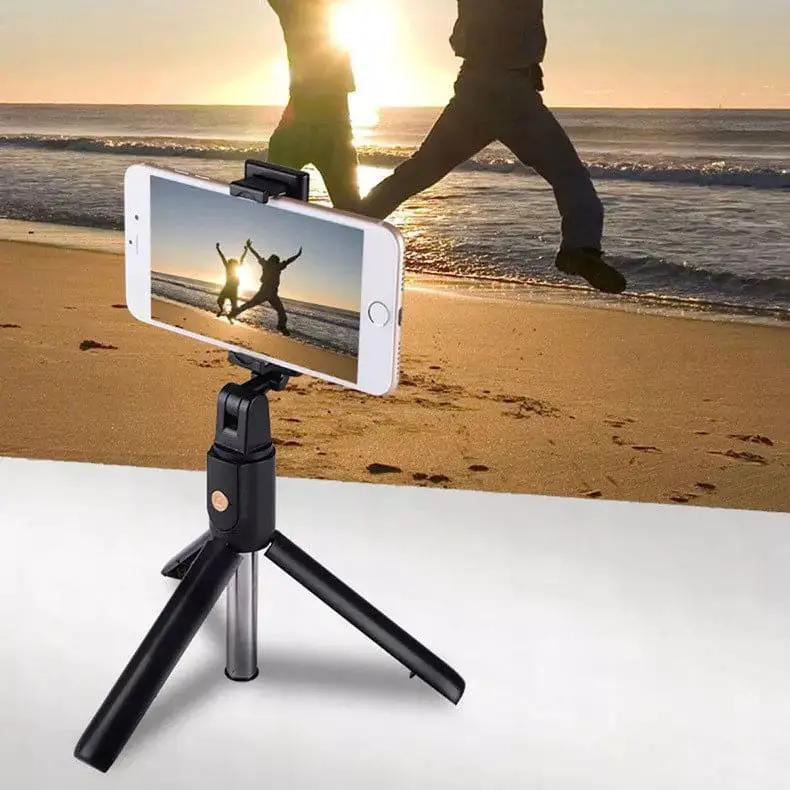 Selfie Stick with remote & stand by 9eight5