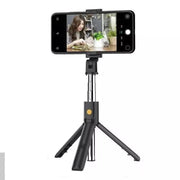 Selfie Stick with remote & stand by 9eight5