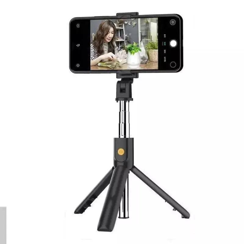 Selfie Stick with remote & stand by 9eight5