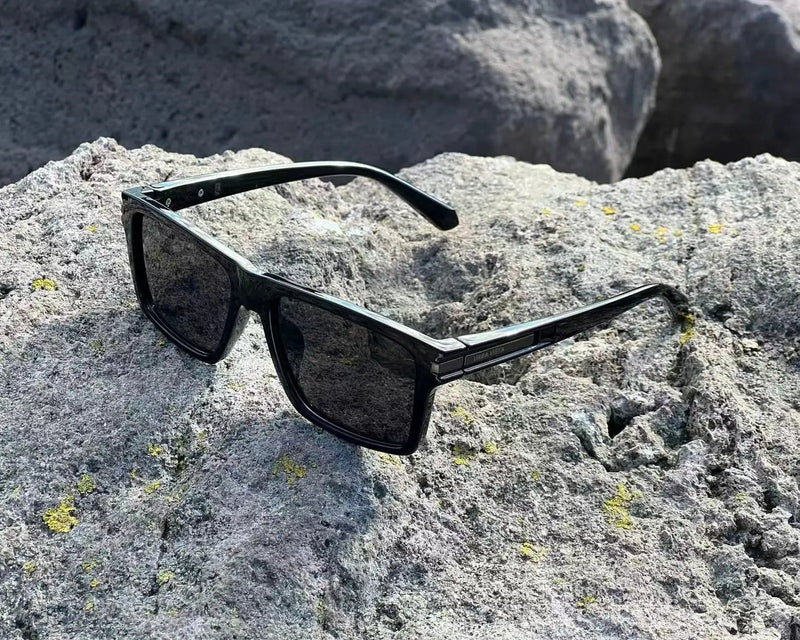 KNOX/Black Black by URBA VISTA