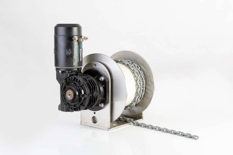 StressFree Maxi Anchor Winch showcasing the compact design and 1400 watt motor for stress-free anchor retrieval.