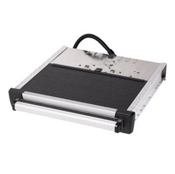 Thule Sliding Step 12V 700mm Wide - Automatic slide-out step for motorhomes, lightweight and stable.