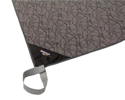 Insulated Carpet - Galli - 3.75 x 2.90m close-up view showing design and handle attachment.