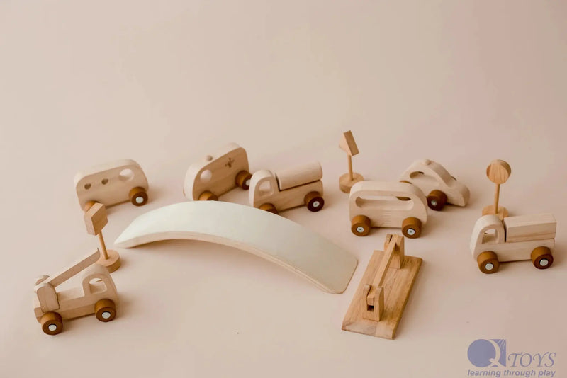 Curious Moonbeam Vehicle Play Wooden Vehicle Play Set - QToys | Wooden Toy NZ Wooden Vehicle Play Set - QToys | Wooden Toy NZ
