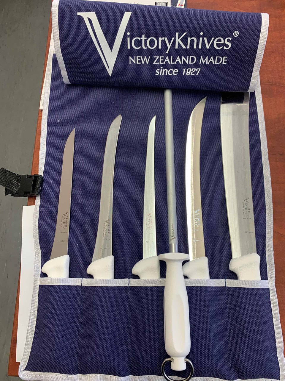 Victory Knives FISHING KNIFE SET CANVAS Fisherman's 6 Piece  Fish Filleting Set